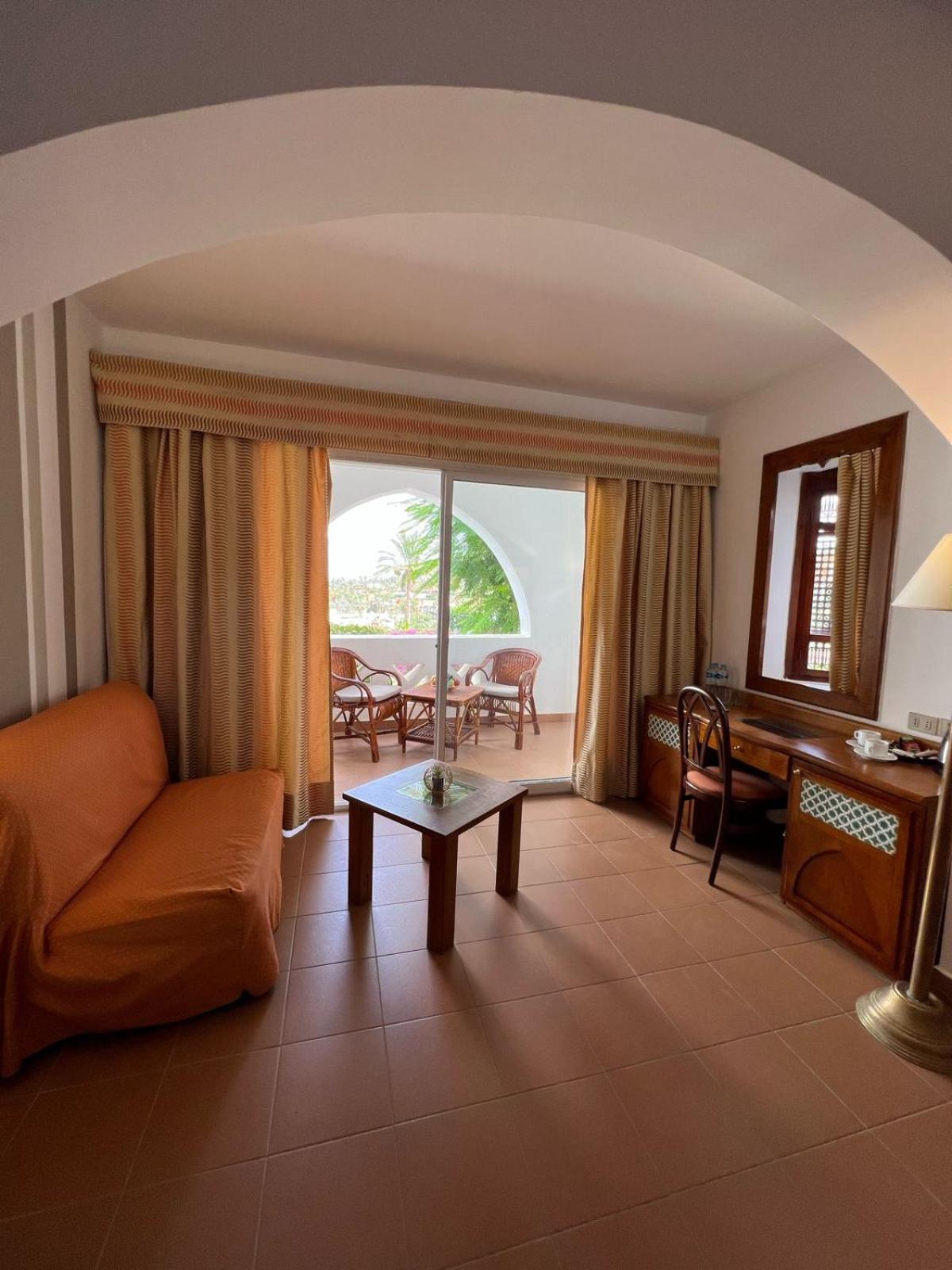 Domina Coral Bay Oasis Hotel Шарм ел-Шейх Екстериор снимка