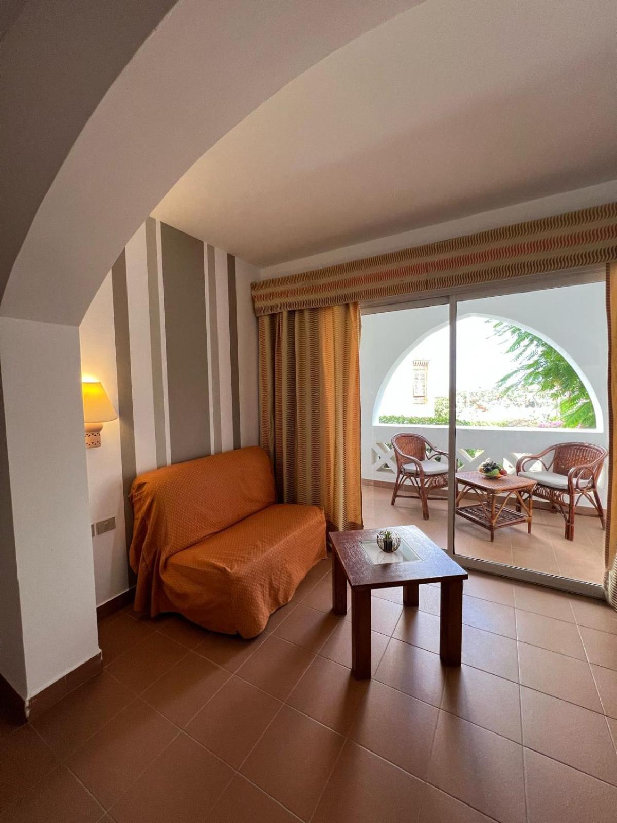 Domina Coral Bay Oasis Hotel Шарм ел-Шейх Екстериор снимка
